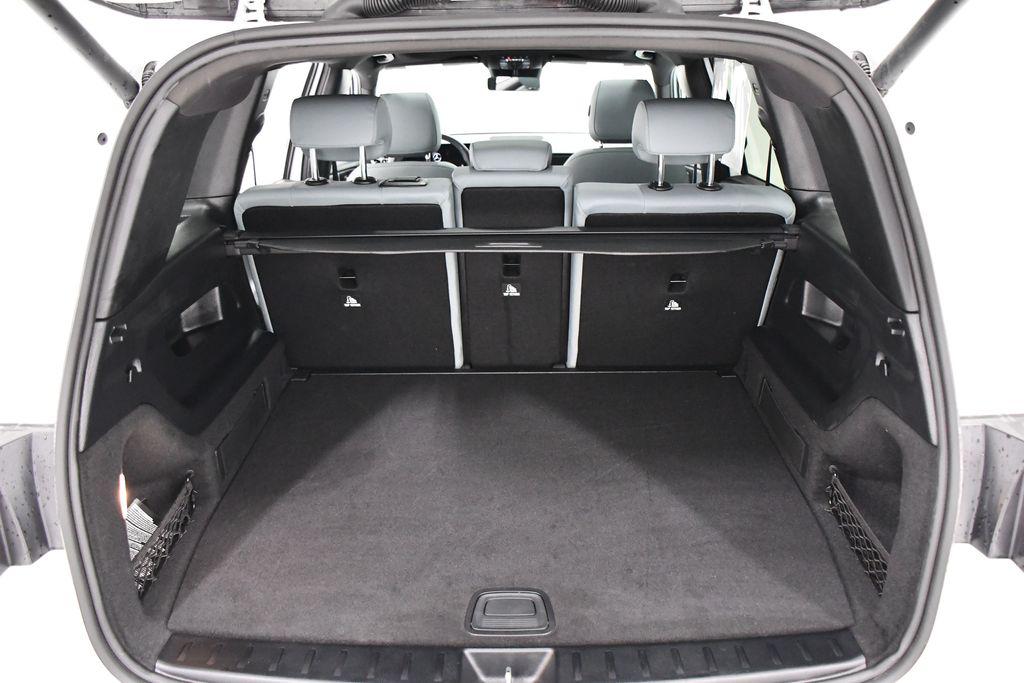 2026 Mercedes-BENZ GLB 缩略图 22