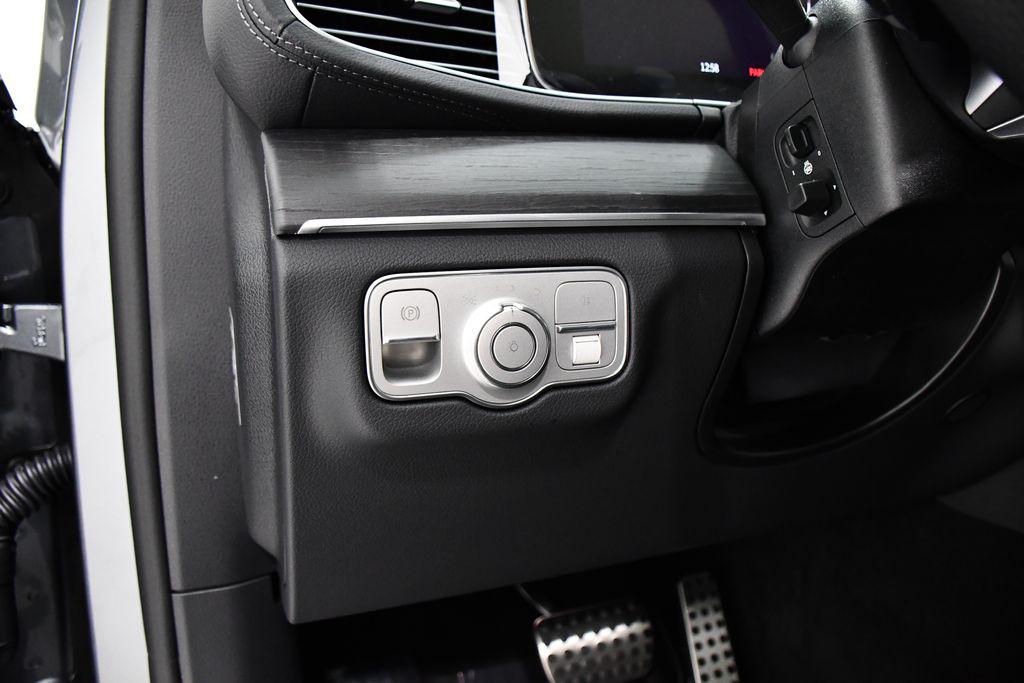 MERCEDES-BENZ GLS - 9