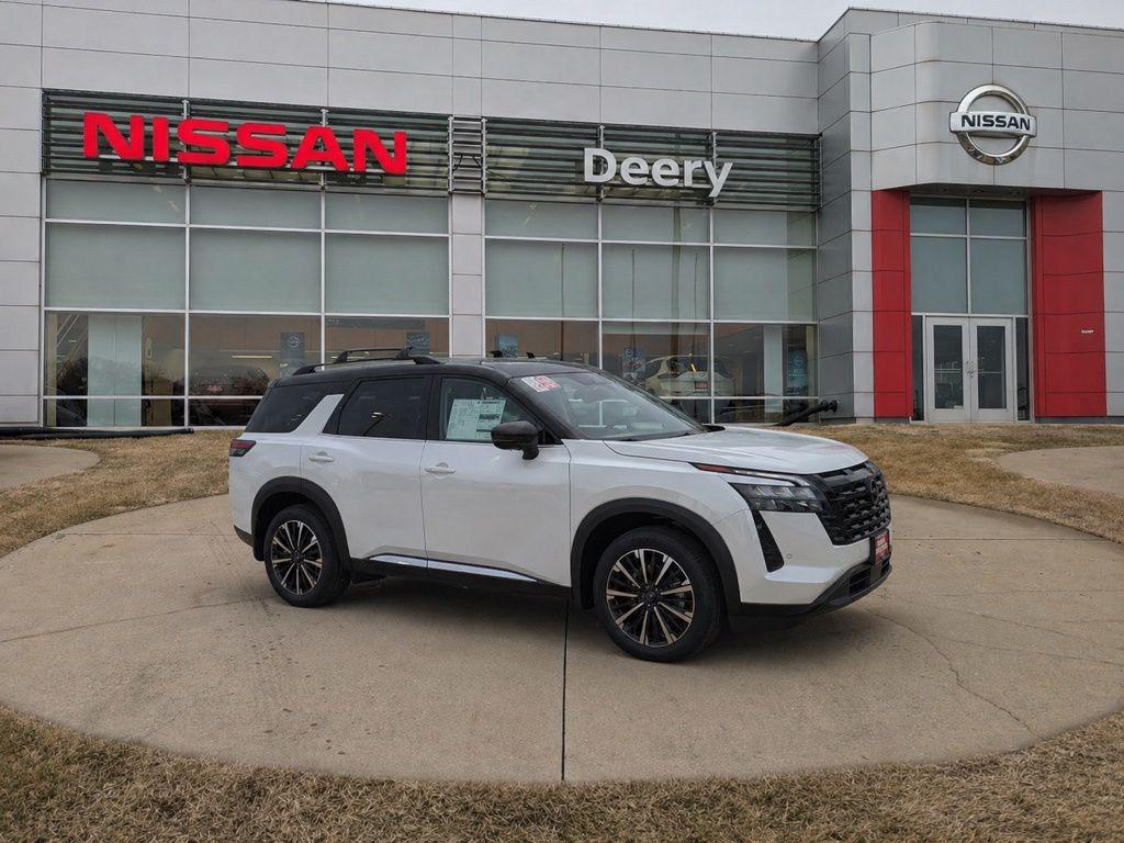 New 2026 Nissan Pathfinder Platinum