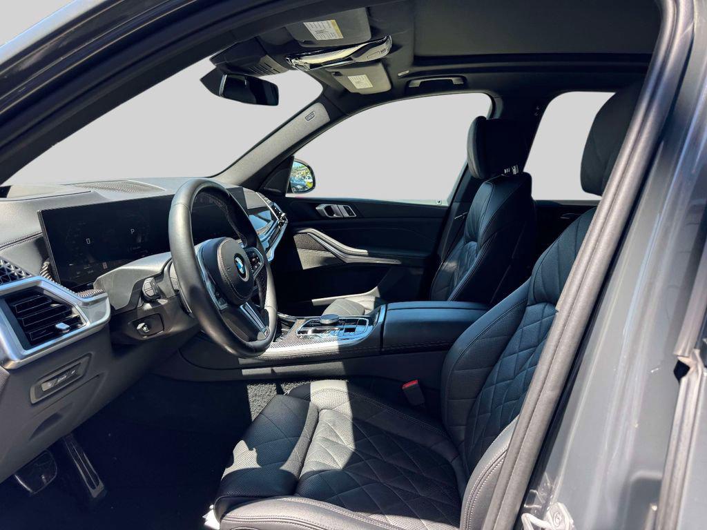 2024 BMW X5 M60I — фото 10