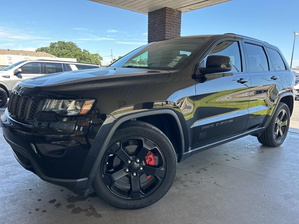 Used 2021 Jeep Grand Cherokee Laredo