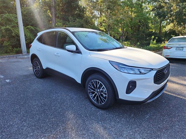 New 2025 Ford Escape PHEV SE