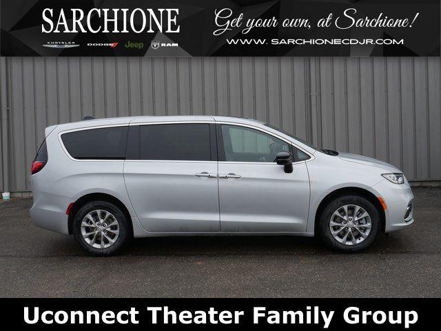 New 2026 Chrysler Pacifica Limited