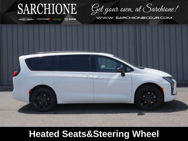 New 2027 Chrysler Pacifica Limited