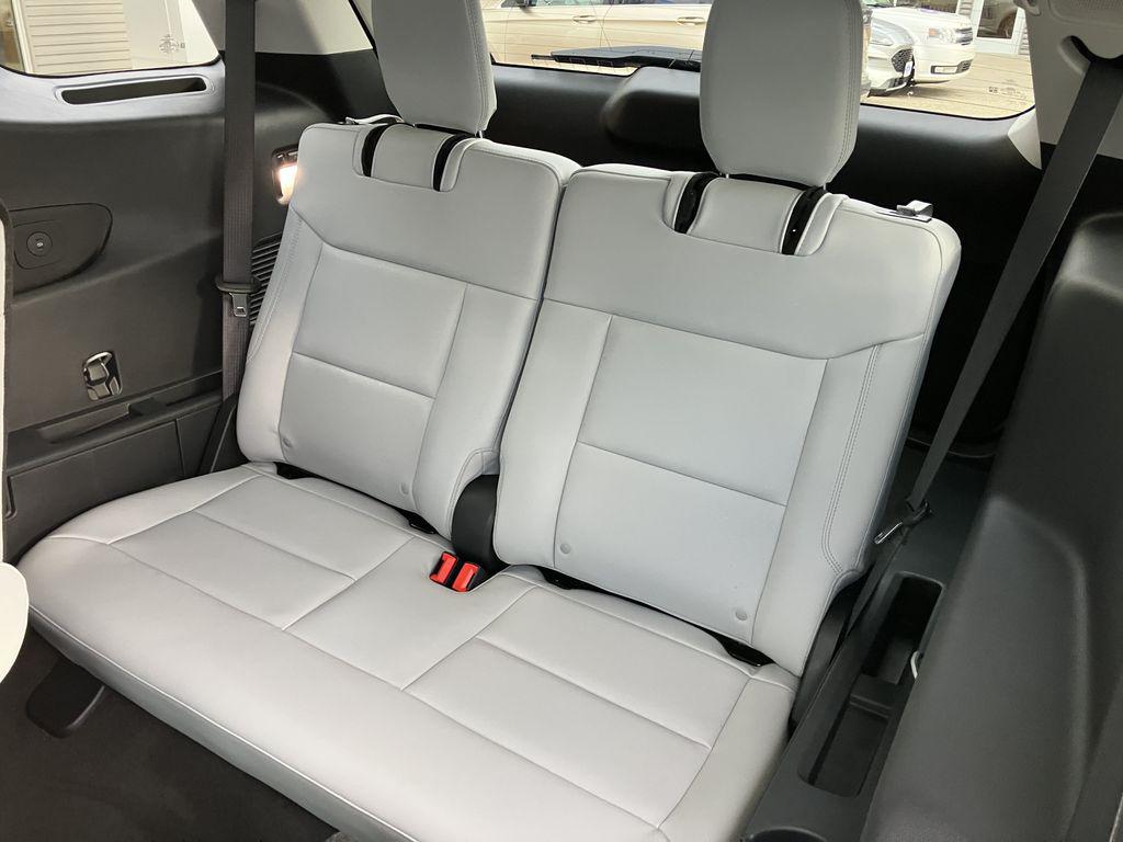 صورة مصغرة 15 لـ 2026 FORD EXPLORER PLATINUM
