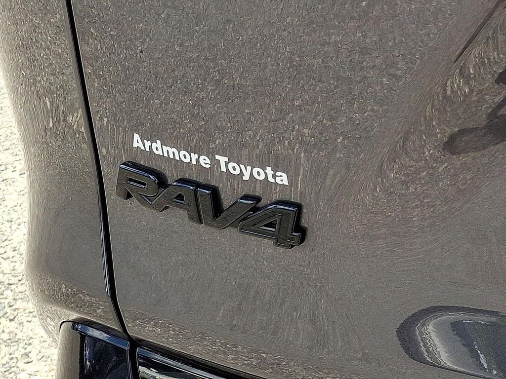 2024 Toyota RAV4 HYBRID SE — миниатюра 16