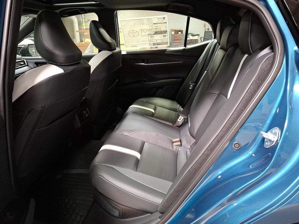 2026 TOYOTA CAMRY SE photo 6