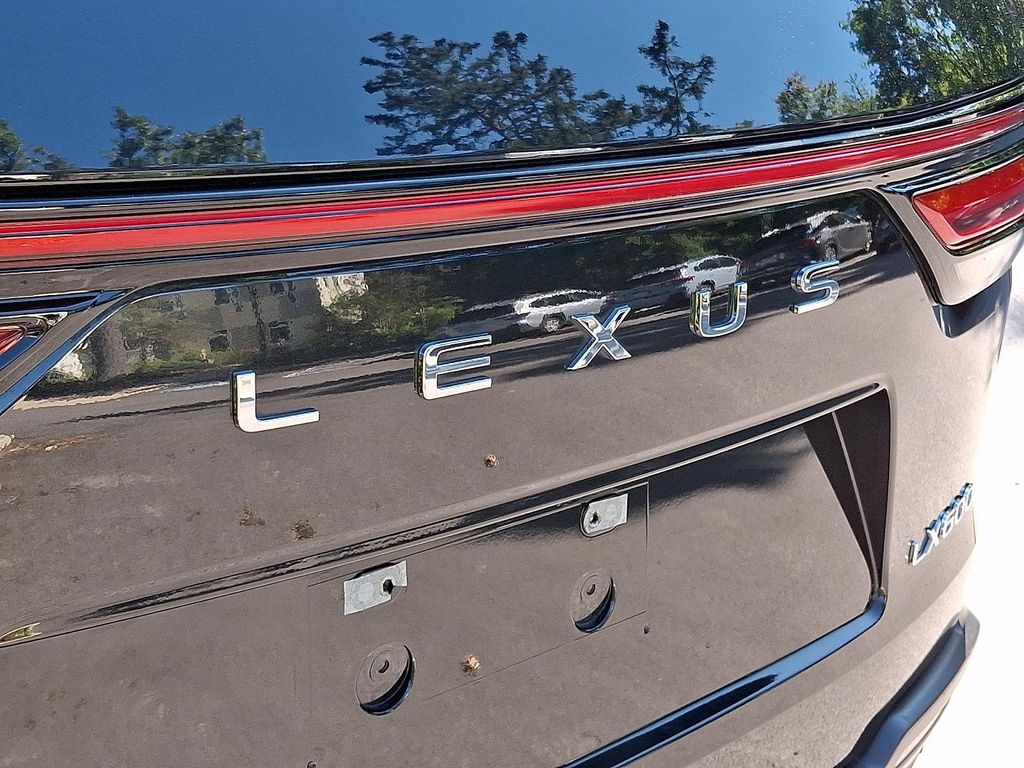صورة مصغرة 30 لـ 2023 Lexus LX 600 LUXURY