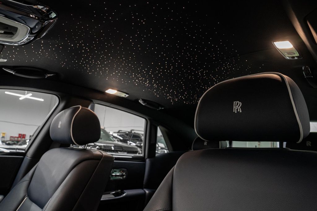 2020 ROLLS-ROYCE GHOST -TWO TONE PAINT, STARLIGHT HEADLINER 缩略图 17