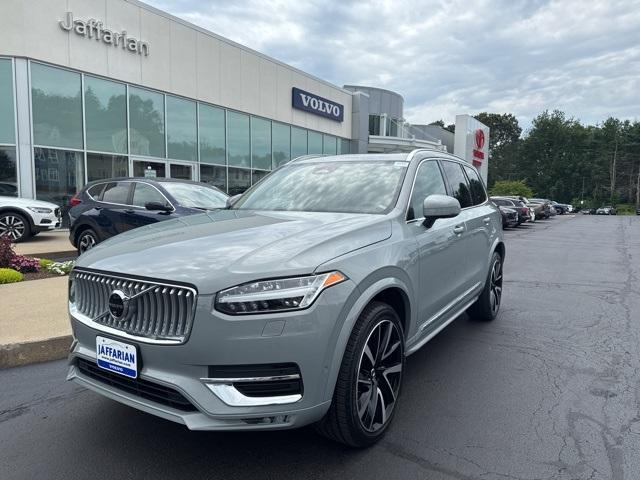 Certified 2024 Volvo XC90 B6 Plus Bright Theme 6-Seater