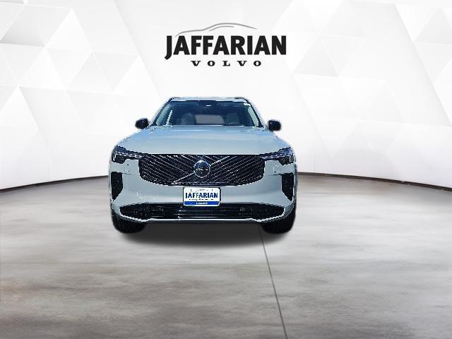 New 2026 Volvo XC90 B6 Ultra