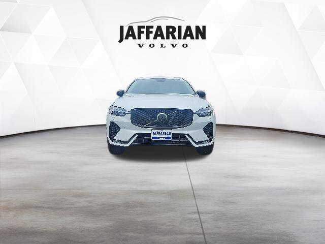 New 2026 Volvo XC60 B5 Plus