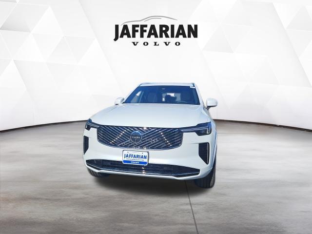 New 2026 Volvo XC90 B5 Plus