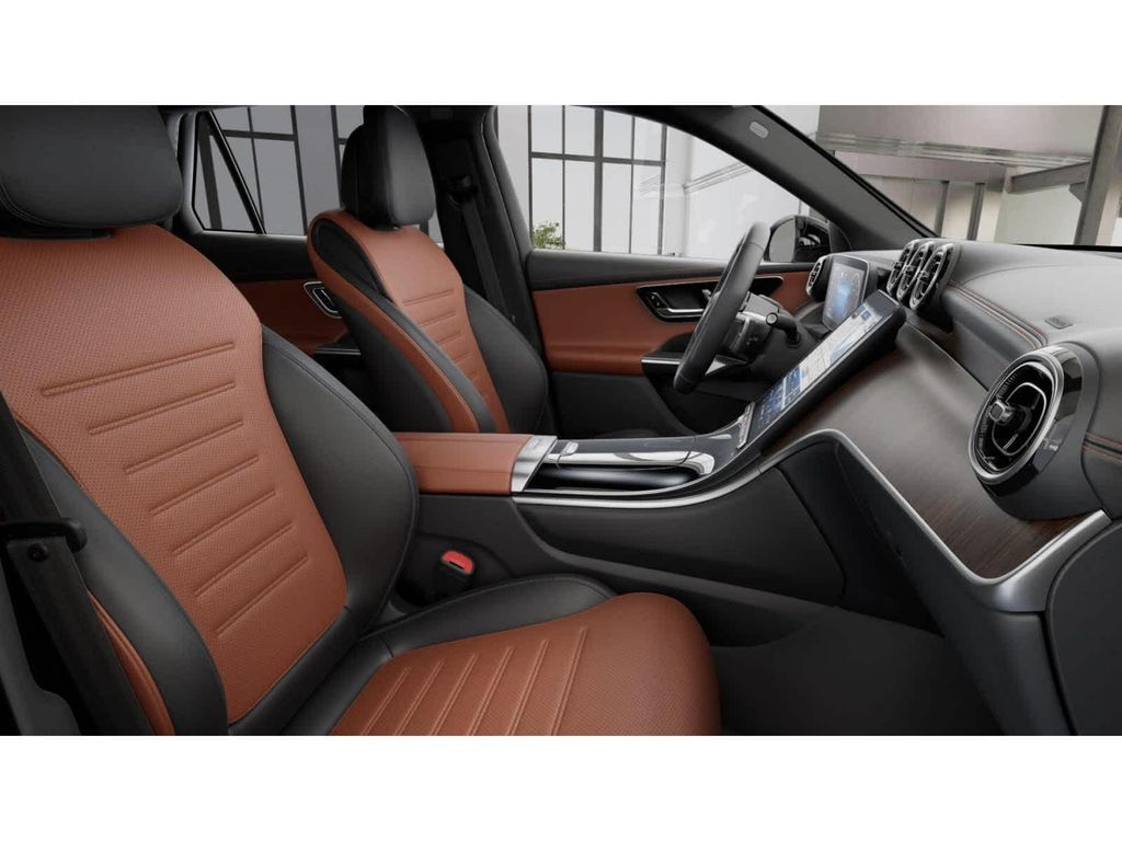صورة 3 لـ 2026 Mercedes-BENZ GLC