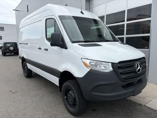 New 2026 Mercedes-Benz Sprinter 2500 Standard Roof