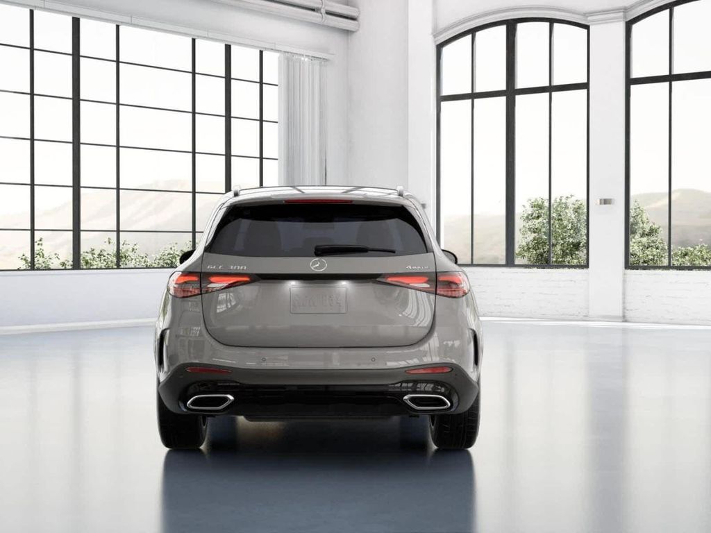2026 Mercedes-BENZ GLC thumbnail 25