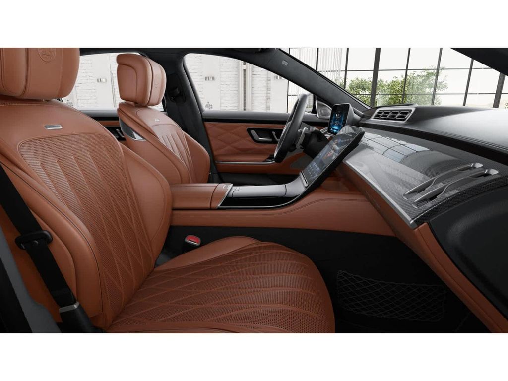 صورة 4 لـ 2026 Mercedes-BENZ AMG S 63 E 4MATIC