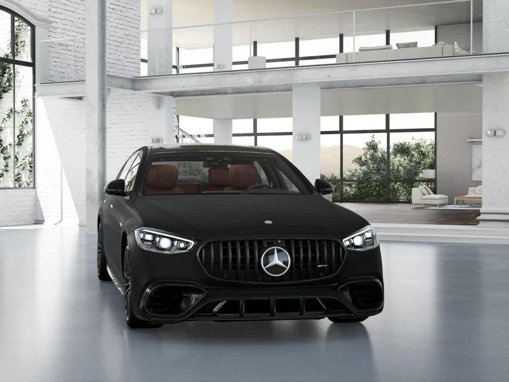 صورة 8 لـ 2026 Mercedes-BENZ AMG S 63 E 4MATIC