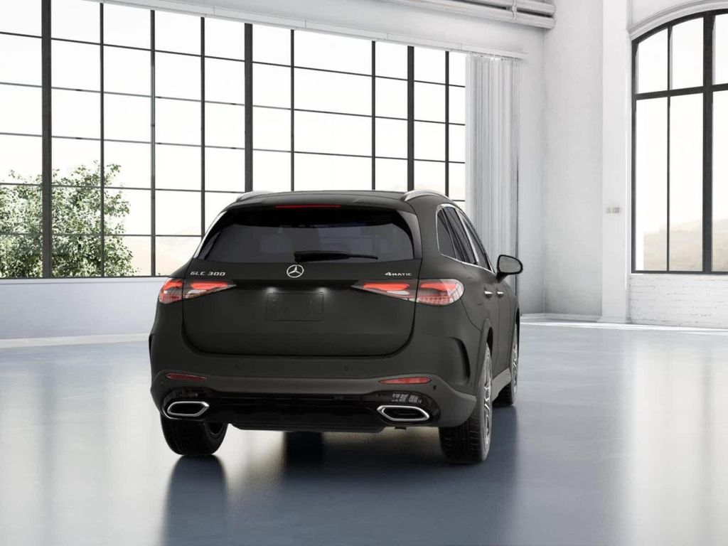 2026 Mercedes-BENZ GLC — миниатюра 24