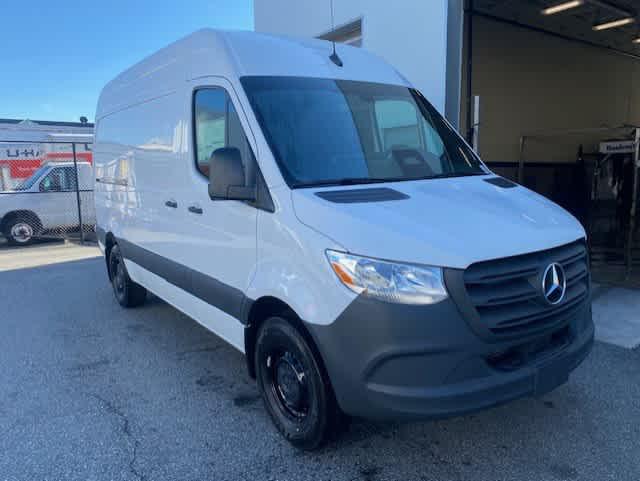 New 2026 Mercedes-Benz Sprinter 2500 Standard Roof