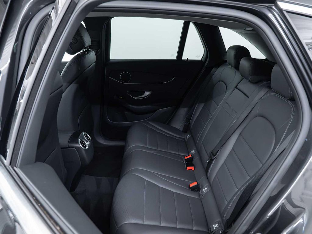 صورة مصغرة 14 لـ 2022 Mercedes-BENZ GLC