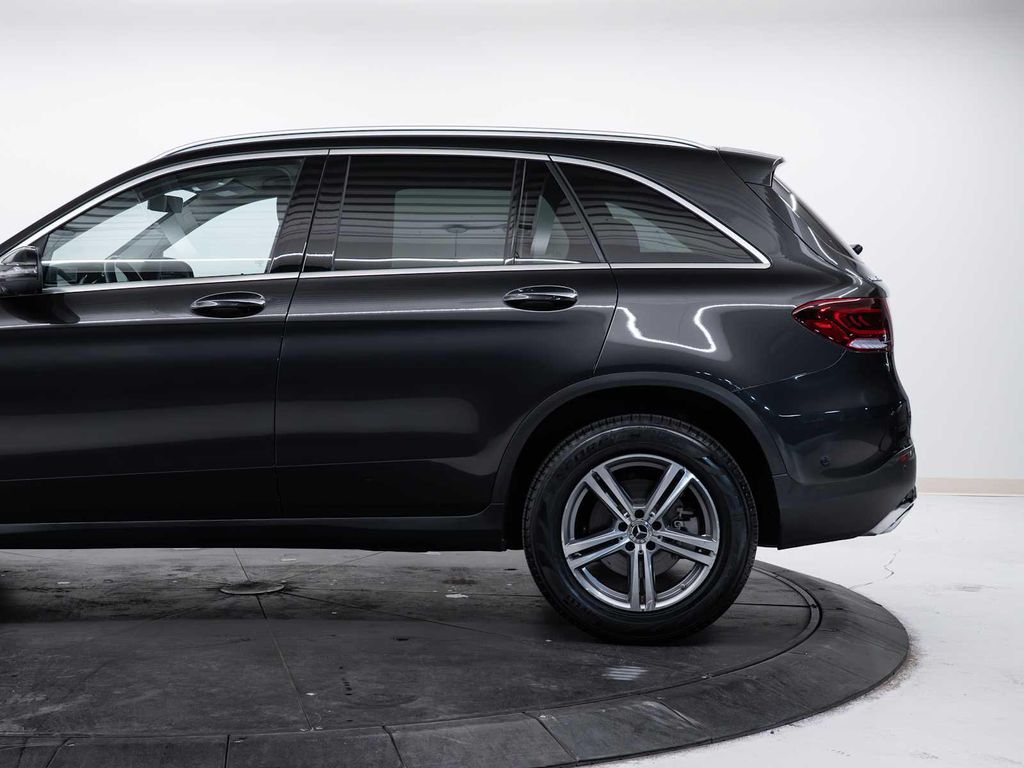 2022 Mercedes-BENZ GLC — фото 6