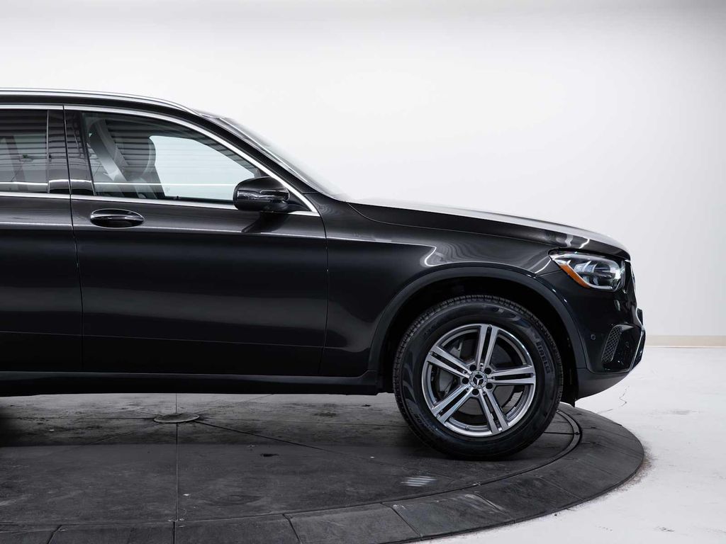صورة مصغرة 11 لـ 2022 Mercedes-BENZ GLC