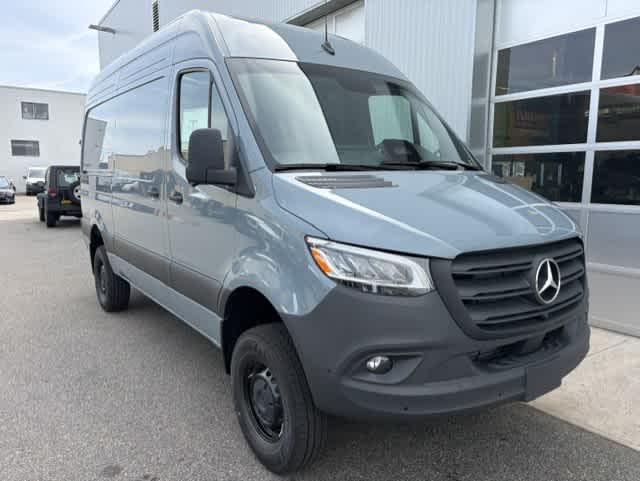 New 2026 Mercedes-Benz Sprinter 2500 Standard Roof