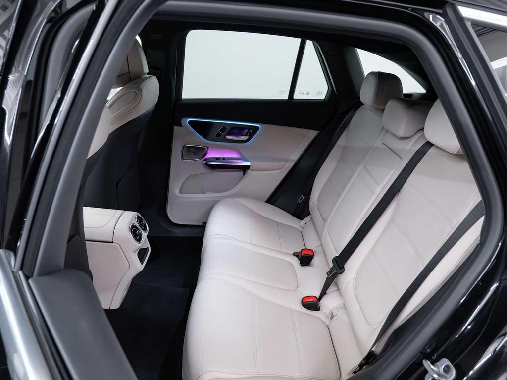 صورة مصغرة 18 لـ 2026 Mercedes-BENZ GLC