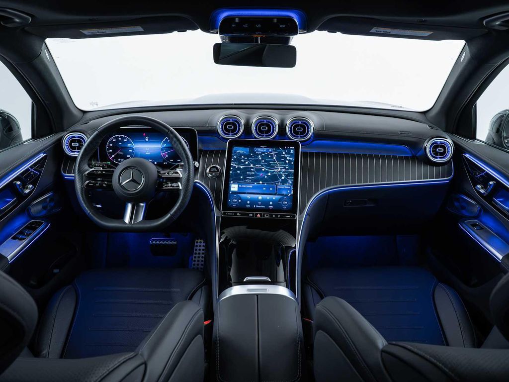 2026 Mercedes-BENZ GLC — миниатюра 19