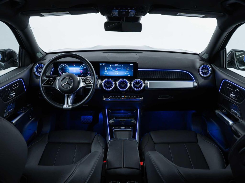 2025 Mercedes-BENZ GLB 缩略图 17
