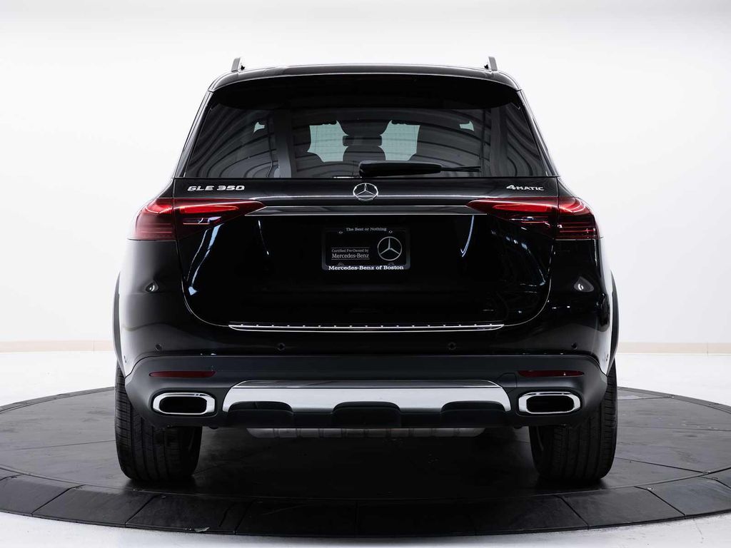 2026 Mercedes-BENZ GLE — фото 8