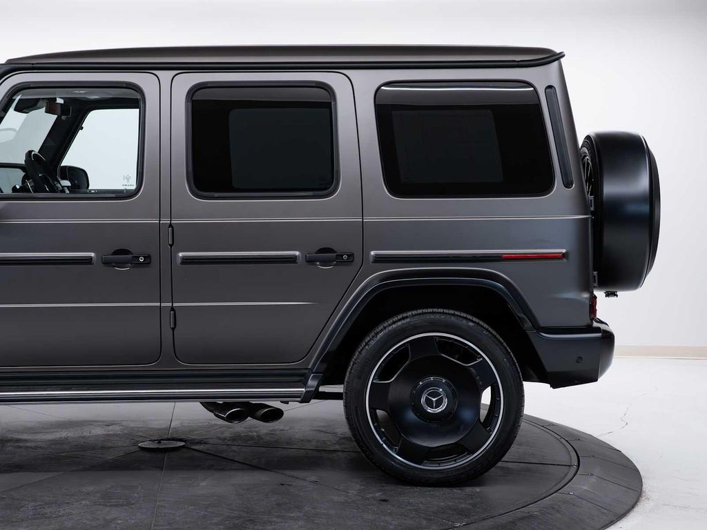 صورة 6 لـ 2023 MERCEDES-BENZ AMG G 63 4MATIC