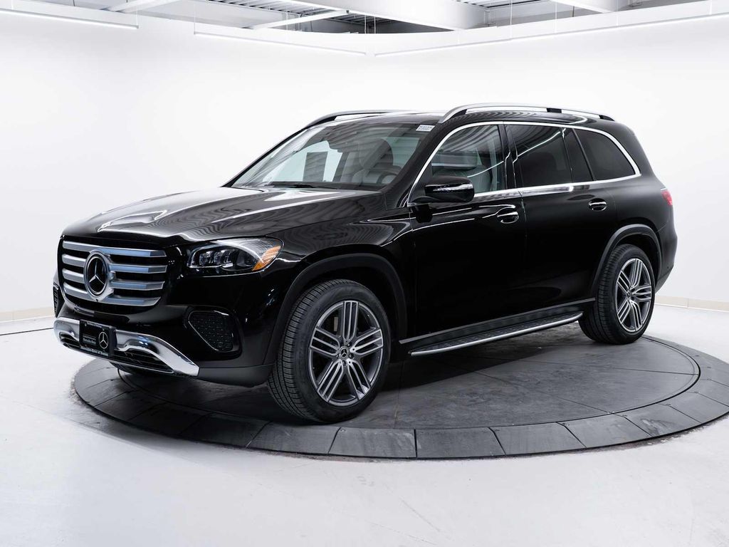 2026 Mercedes-BENZ GLS — фото 3