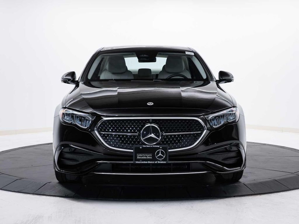صورة 2 لـ 2026 Mercedes-BENZ E-CLASS