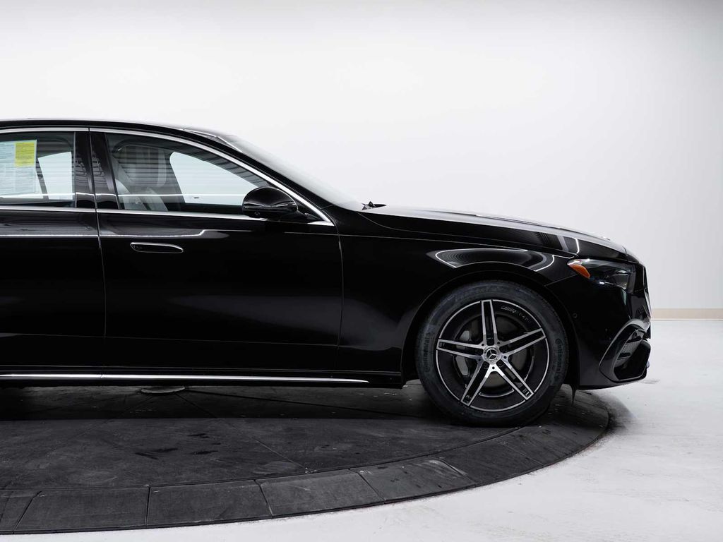 صورة 10 لـ 2026 Mercedes-BENZ E-CLASS