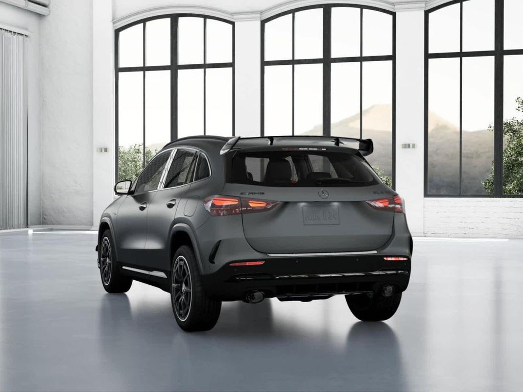 2026 Mercedes-BENZ AMG GLA 35 4MATIC 缩略图 27