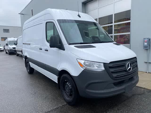 New 2026 Mercedes-Benz Sprinter 2500 Standard Roof
