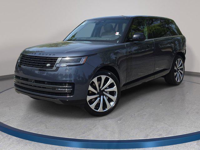 New 2026 Land Rover Range Rover P400 SE 7 Seat