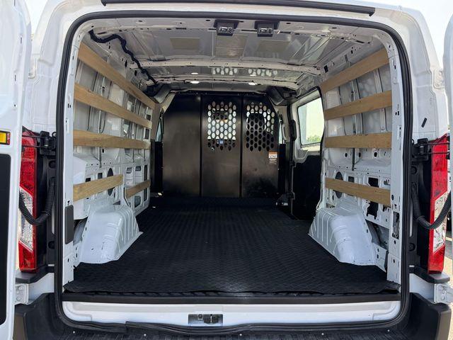 صورة 9 لـ 2025 FORD TRANSIT-250 BASE