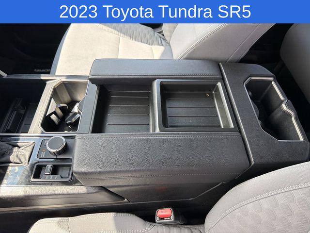 صورة مصغرة 26 لـ 2023 Toyota TUNDRA SR5