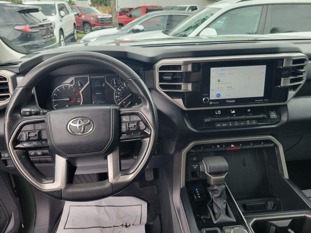 صورة مصغرة 14 لـ 2022 Toyota TUNDRA SR5