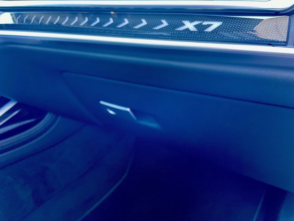 صورة مصغرة 44 لـ 2024 BMW X7 XDRIVE40I