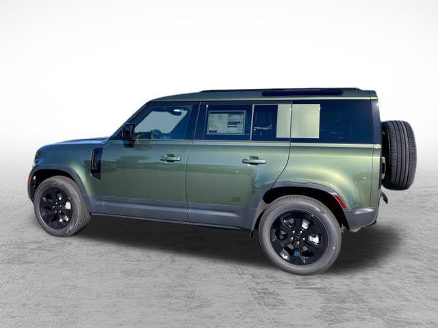 2026 LAND Rover DEFENDER P300 S — фото 5