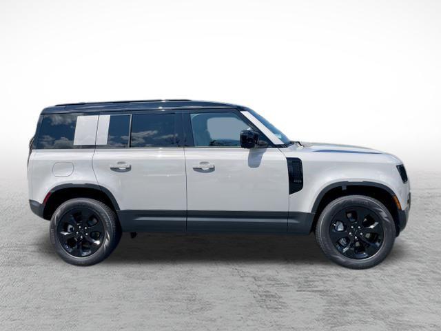 صورة 4 لـ 2026 LAND Rover DEFENDER P300 S