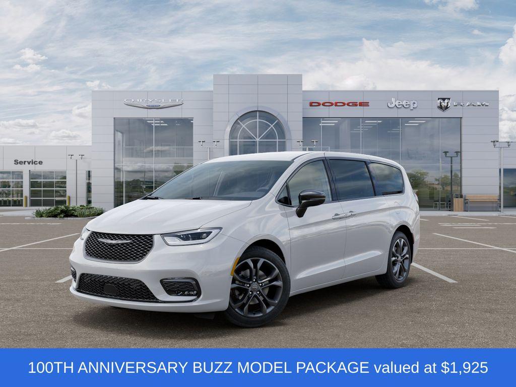 New 2026 Chrysler Pacifica Select
