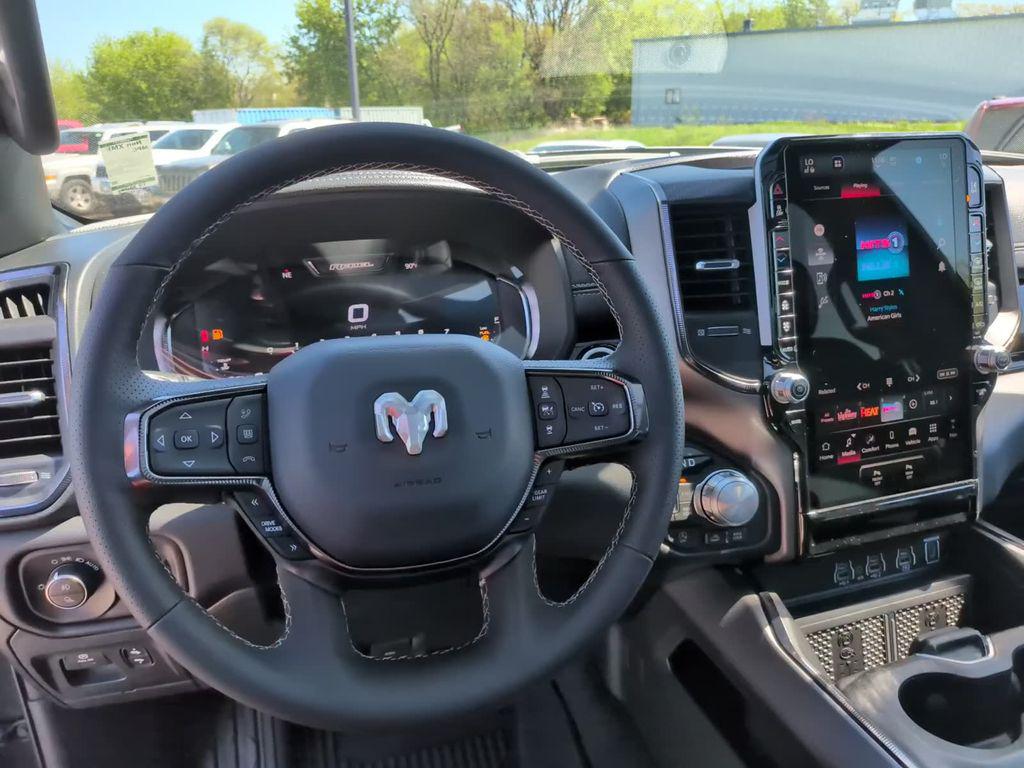 صورة مصغرة 25 لـ 2026 RAM 1500 REBEL