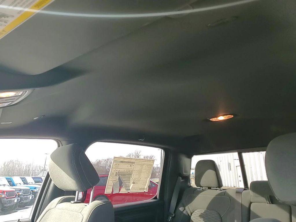 صورة مصغرة 22 لـ 2025 RAM 1500 TRADESMAN