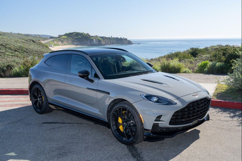 New 2026 Aston Martin DBX 707