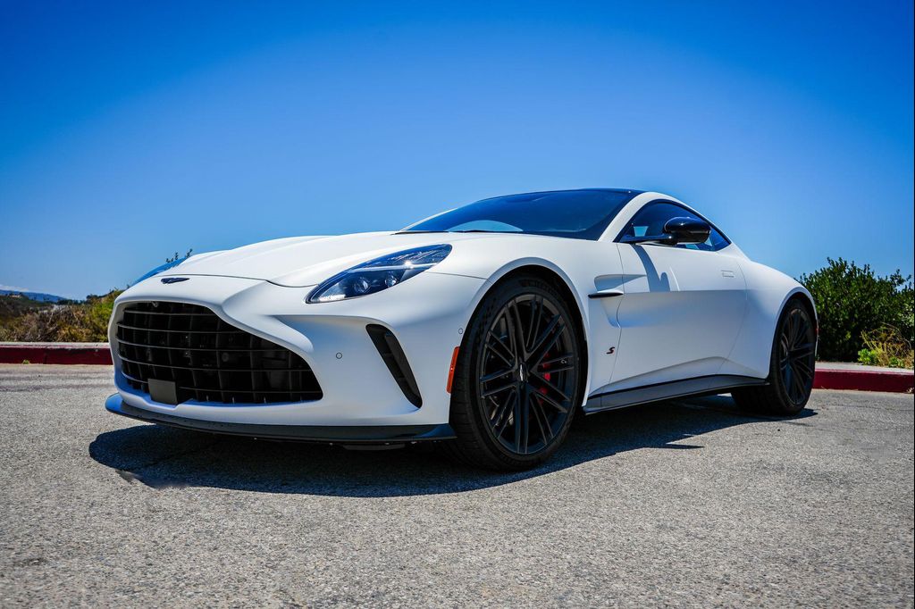 صورة مصغرة 31 لـ 2026 Aston Martin VANTAGE S